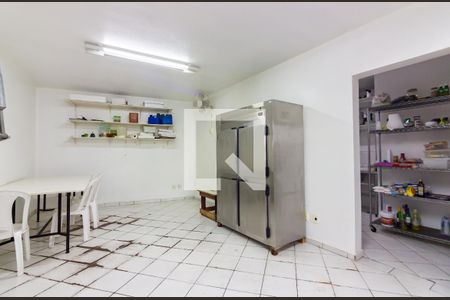 Casa à venda com 277m², 4 quartos e 7 vagas Casa à venda com 277m², 4 quartos e 7 vagasEdícula