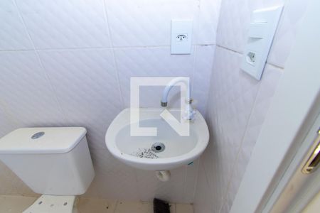 Apartamento à venda com 48m², 2 quartos e sem vaga Apartamento à venda com 48m², 2 quartos e sem vagaBanheiro