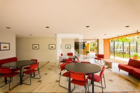 Apartamento à venda com 159m², 3 quartos e 2 vagas Apartamento à venda com 159m², 3 quartos e 2 vagasÁrea comum - Salão de festas