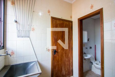 Apartamento à venda com 159m², 3 quartos e 2 vagas Apartamento à venda com 159m², 3 quartos e 2 vagasÁrea de serviço