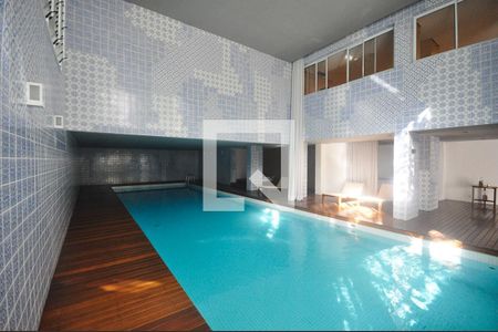 Apartamento à venda com 78m², 2 quartos e 2 vagasPiscina 2