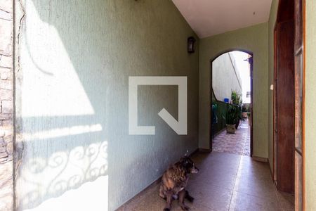 Casa para alugar com 385m², 4 quartos e 7 vagas Casa para alugar com 385m², 4 quartos e 7 vagasHall de entrada