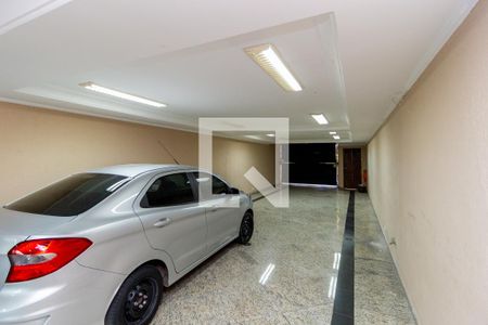 Casa para alugar com 385m², 4 quartos e 7 vagas Casa para alugar com 385m², 4 quartos e 7 vagasGaragem