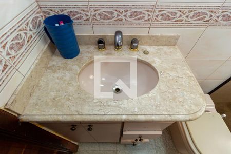 Casa para alugar com 385m², 4 quartos e 7 vagas Casa para alugar com 385m², 4 quartos e 7 vagasDetalhe Banheiro - Social