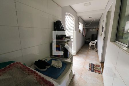 Casa à venda com 400m², 7 quartos e 2 vagas Casa à venda com 400m², 7 quartos e 2 vagasArea de Serviço da Casa 2