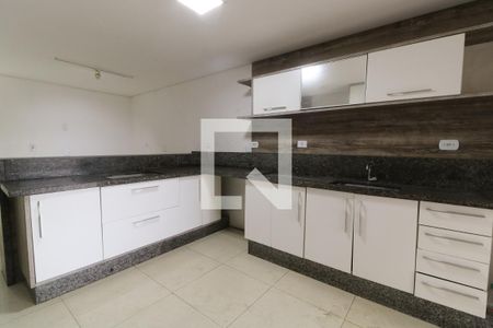 Casa à venda com 400m², 7 quartos e 2 vagas Casa à venda com 400m², 7 quartos e 2 vagasCozinha