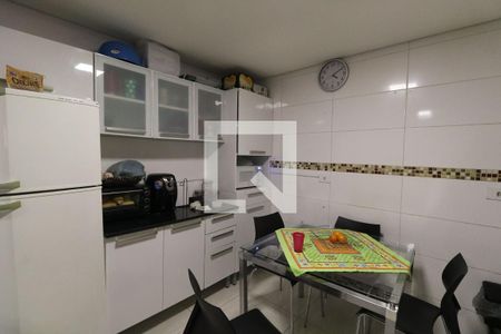 Casa à venda com 400m², 7 quartos e 2 vagas Casa à venda com 400m², 7 quartos e 2 vagasCozinha da Casa 2