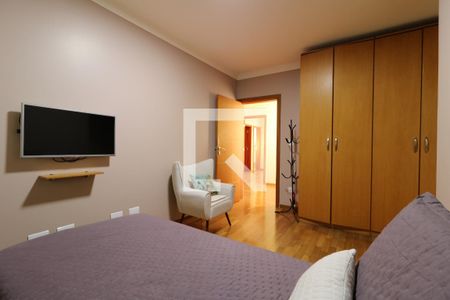 Casa à venda com 248m², 3 quartos e 4 vagasSuite 2