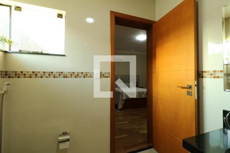 Casa à venda com 248m², 3 quartos e 4 vagasBanheiro da Suite Principal