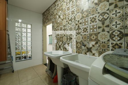 Casa à venda com 248m², 3 quartos e 4 vagasÁrea de Serviço