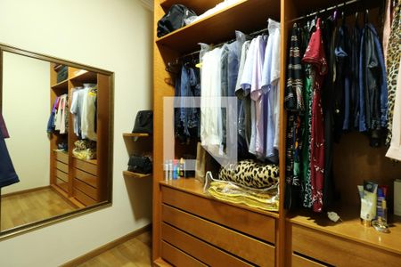 Casa à venda com 248m², 3 quartos e 4 vagasCloset da Suite Principal