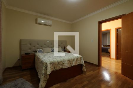 Casa à venda com 248m², 3 quartos e 4 vagasSuite Principal