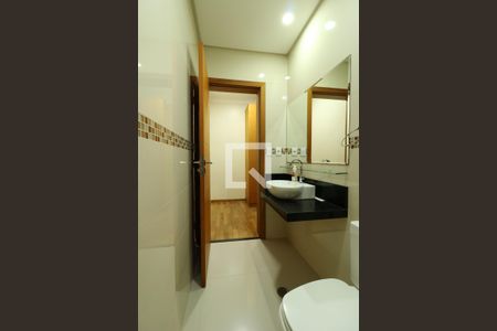 Casa à venda com 248m², 3 quartos e 4 vagasBanheiro da Suite 1