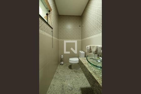 Casa à venda com 248m², 3 quartos e 4 vagasLavabo