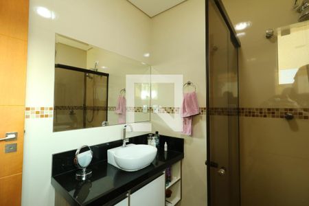 Casa à venda com 248m², 3 quartos e 4 vagasBanheiro da Suite Principal