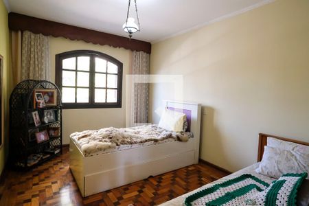 Casa à venda com 380m², 5 quartos e 3 vagasQuarto 2