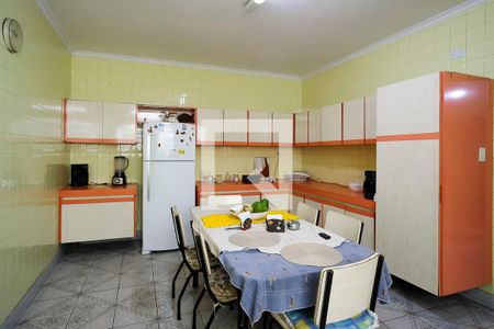 Casa à venda com 380m², 5 quartos e 3 vagasCozinha