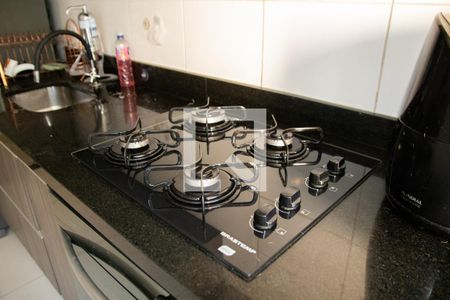 Apartamento à venda com 48m², 2 quartos e 1 vaga Apartamento à venda com 48m², 2 quartos e 1 vagaCozinha e Área de Serviço