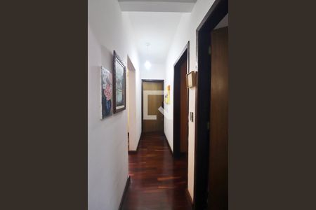 Apartamento à venda com 74m², 3 quartos e 2 vagasCorredor