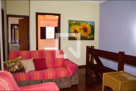 Casa à venda com 310m², 4 quartos e 4 vagas Casa à venda com 310m², 4 quartos e 4 vagasQuarto 3