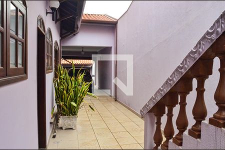 Casa à venda com 310m², 4 quartos e 4 vagas Casa à venda com 310m², 4 quartos e 4 vagasÁrea comum