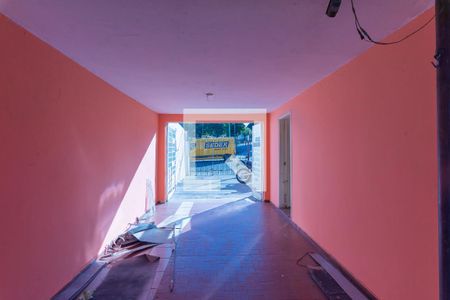 Casa à venda com 358m², 2 quartos e 10 vagas Casa à venda com 358m², 2 quartos e 10 vagasVaranda