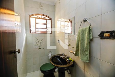 Casa à venda com 210m², 3 quartos e 10 vagas Casa à venda com 210m², 3 quartos e 10 vagasLavabo