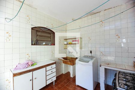 Casa à venda com 210m², 3 quartos e 10 vagas Casa à venda com 210m², 3 quartos e 10 vagasÁrea de Serviço