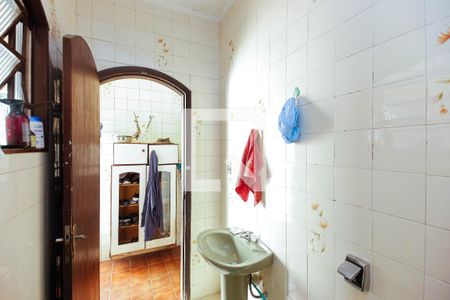 Casa à venda com 210m², 3 quartos e 10 vagas Casa à venda com 210m², 3 quartos e 10 vagasBanheiro 2