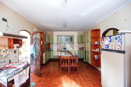 Casa à venda com 210m², 3 quartos e 10 vagas Casa à venda com 210m², 3 quartos e 10 vagasCozinha