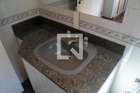 Apartamento à venda com 210m², 4 quartos e 3 vagas Apartamento à venda com 210m², 4 quartos e 3 vagasBanheiro Quarto 2