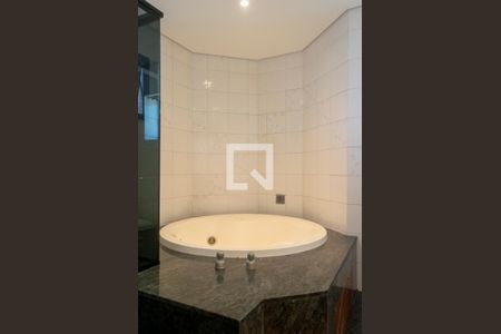 Apartamento à venda com 210m², 4 quartos e 3 vagas Apartamento à venda com 210m², 4 quartos e 3 vagasBanheiro Quarto 4