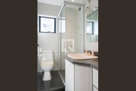 Apartamento à venda com 210m², 4 quartos e 3 vagas Apartamento à venda com 210m², 4 quartos e 3 vagasBanheiro Quarto 3