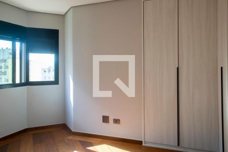 Apartamento à venda com 210m², 4 quartos e 3 vagas Apartamento à venda com 210m², 4 quartos e 3 vagasQuarto 2