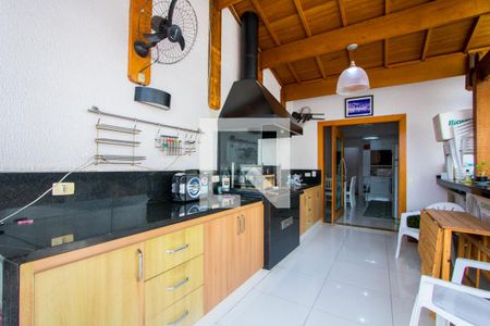 Apartamento à venda com 200m², 3 quartos e 2 vagas Apartamento à venda com 200m², 3 quartos e 2 vagasEspaço gourmet