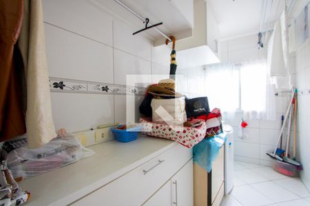 Apartamento à venda com 200m², 3 quartos e 2 vagas Apartamento à venda com 200m², 3 quartos e 2 vagasÁrea de serviço