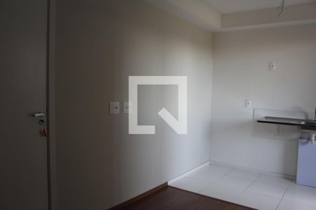 Sala de apartamento para alugar com 2 quartos, 75m² em Vila das Bandeiras, Guarulhos