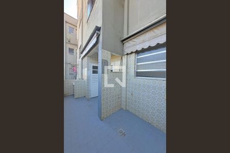 Apartamento à venda com 70m², 2 quartos e 1 vagaÁrea de Serviço