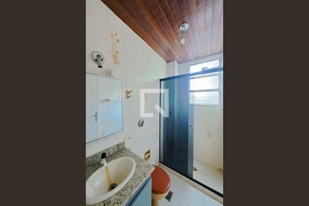 Apartamento à venda com 70m², 2 quartos e 1 vagaBanheiro Social