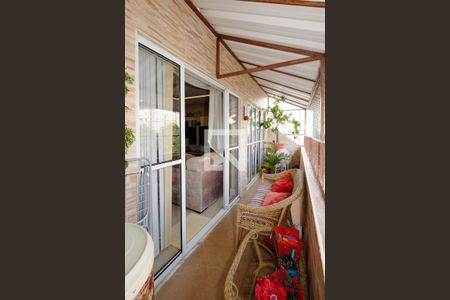 Apartamento à venda com 180m², 4 quartos e 1 vaga Apartamento à venda com 180m², 4 quartos e 1 vagaVaranda da Sala