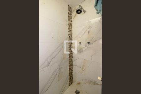 Apartamento à venda com 180m², 4 quartos e 1 vaga Apartamento à venda com 180m², 4 quartos e 1 vagaBanheiro da Suíte