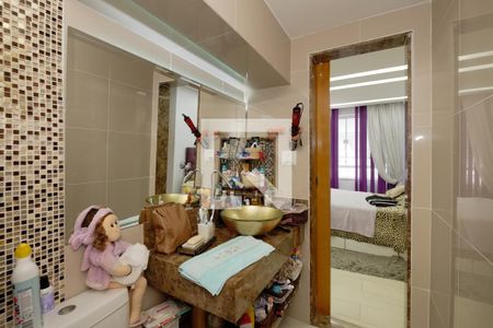 Apartamento à venda com 180m², 4 quartos e 1 vaga Apartamento à venda com 180m², 4 quartos e 1 vagaBanheiro da Suíte