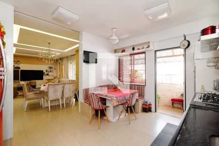 Apartamento à venda com 180m², 4 quartos e 1 vaga Apartamento à venda com 180m², 4 quartos e 1 vagaCozinha