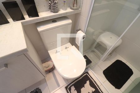 Apartamento à venda com 105m², 2 quartos e 2 vagasBanheiro Quarto 2 