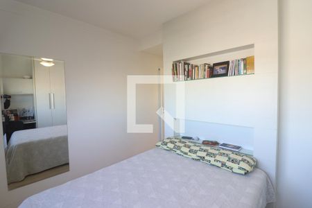 Apartamento à venda com 105m², 2 quartos e 2 vagasQuarto 2 