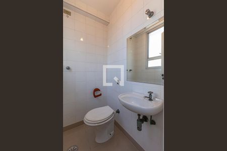 Apartamento para alugar com 140m², 4 quartos e 2 vagasBanheiro de Serviço