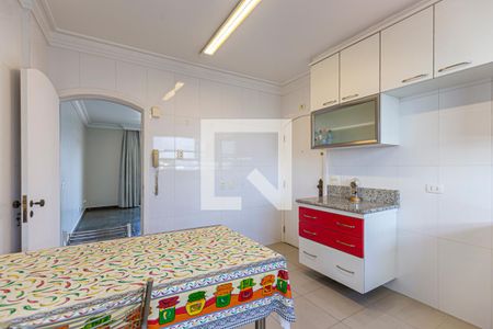 Apartamento para alugar com 140m², 4 quartos e 2 vagasCozinha