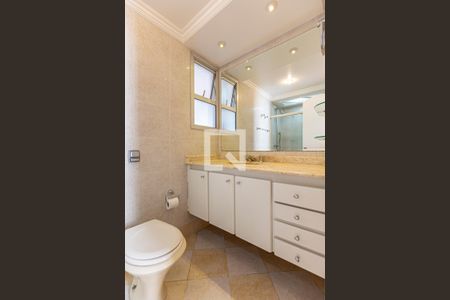 Apartamento para alugar com 140m², 4 quartos e 2 vagasBanheiro da Suite