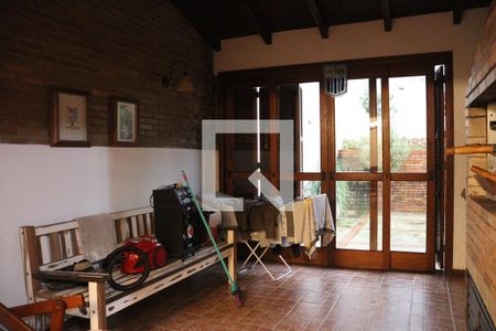 Casa à venda com 270m², 3 quartos e 2 vagasÁrea de Serviço