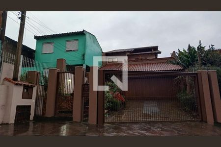 Casa à venda com 270m², 3 quartos e 2 vagasFachada